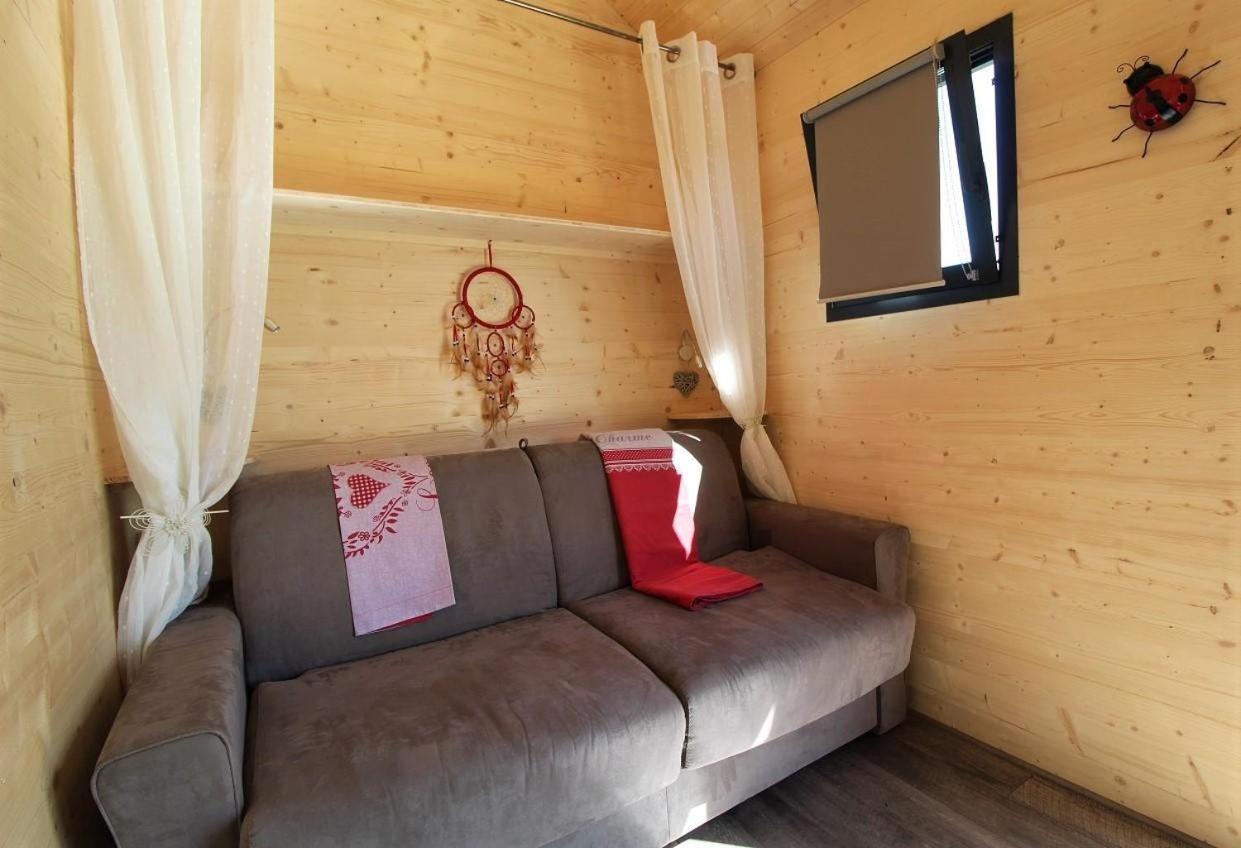 ホテル Tiny House Au Coeur Du Vignoble Beaujolais フルーリー エクステリア 写真